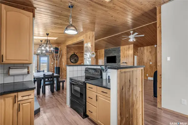 108 Iroquois Lake DRIVE, Iroquois Lake, SK S0J 2G0