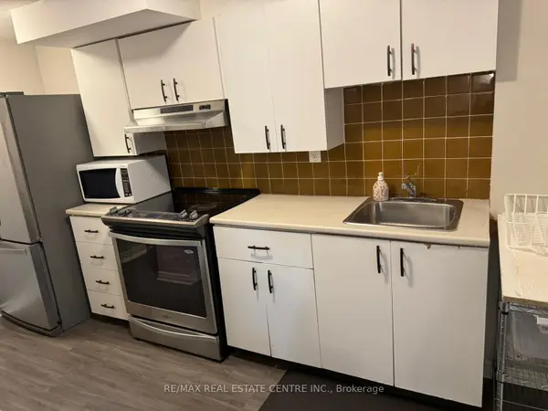 665 Gibson CRES #BASEMENT, Milton, ON L9T 8Z6