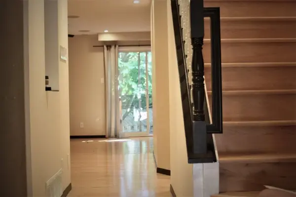 719 Melbourne AVE, Carlingwood - Westboro And Area, ON K2A 1X4