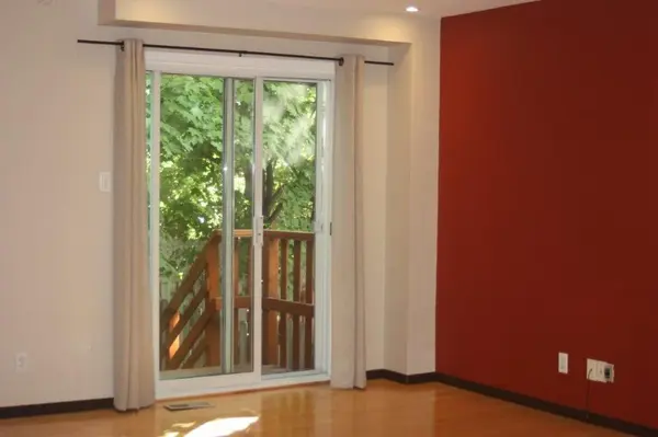 719 Melbourne AVE, Carlingwood - Westboro And Area, ON K2A 1X4