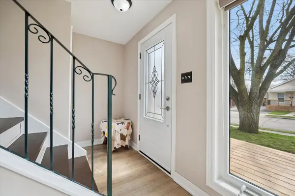 18 Close AVE, Cambridge, ON N1R 2R4