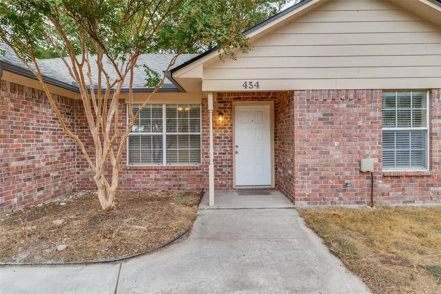 454 E Fulton Street, Van Alstyne, TX 75495