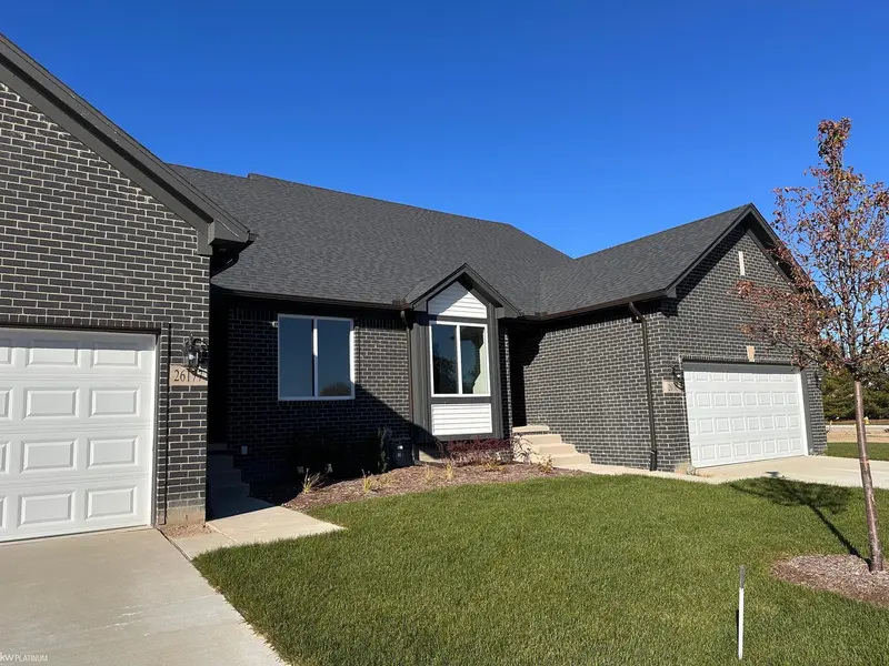 26185 Juliagrove LN, Chesterfield Twp, MI 48051