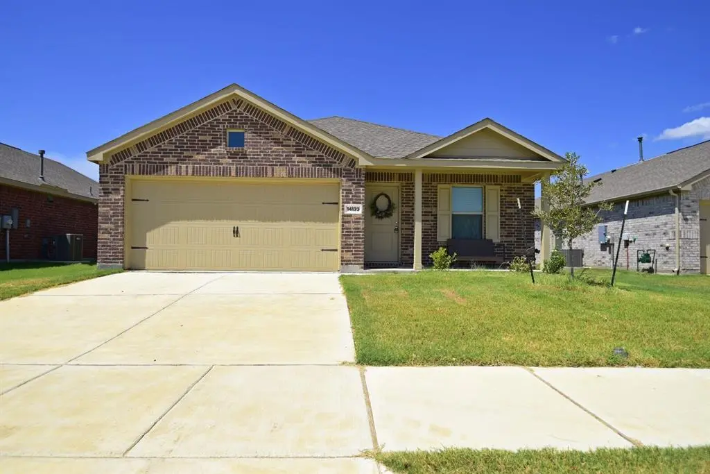 14133 Aberavon Drive, Pilot Point, TX 76258