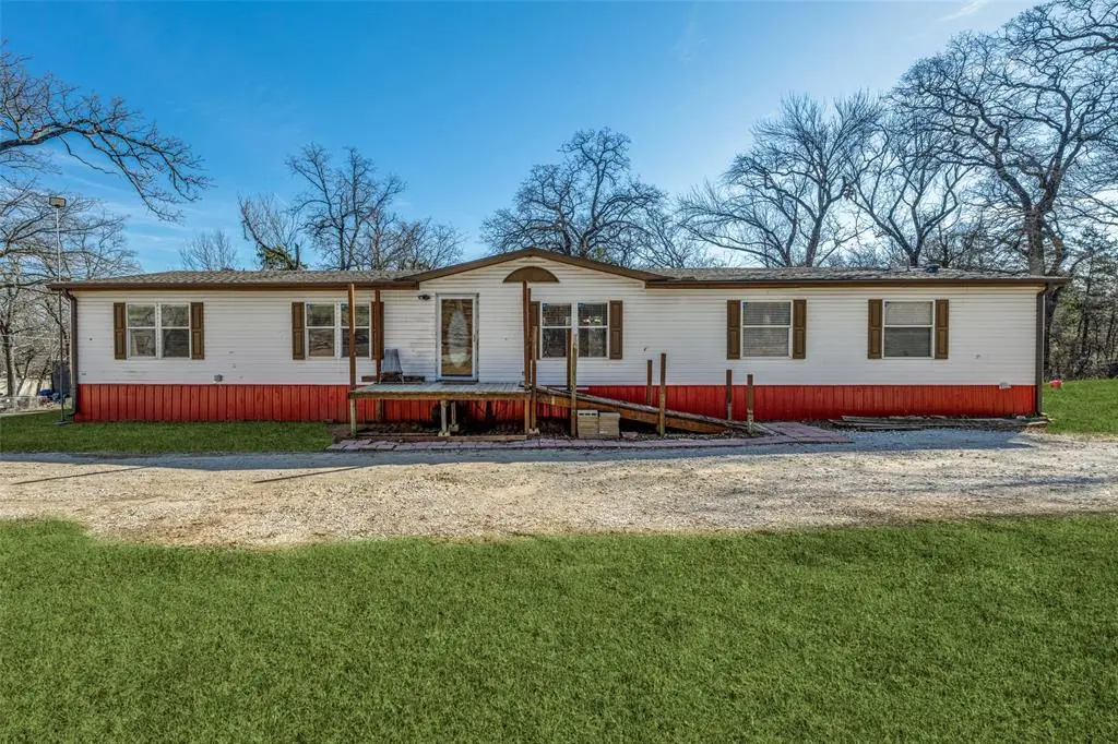 42 Epsom Drive, Gordonville, TX 76245