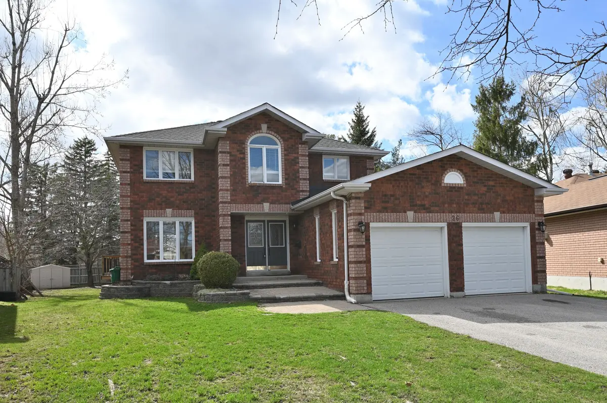 26 Warner RD, Barrie, ON L4N 7M5