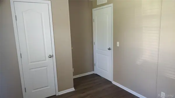 66 Grey Fox CT, Grand Blanc Charter Township, MI 48439