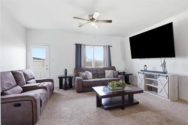 158 Kennedy Drive, Venus, TX 76084