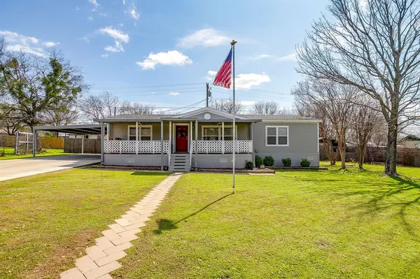 4505 Williams Drive, Granbury, TX 76049
