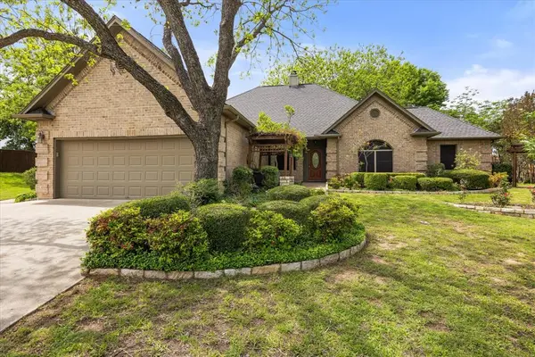 5204 Nueces Court, Granbury, TX 76049