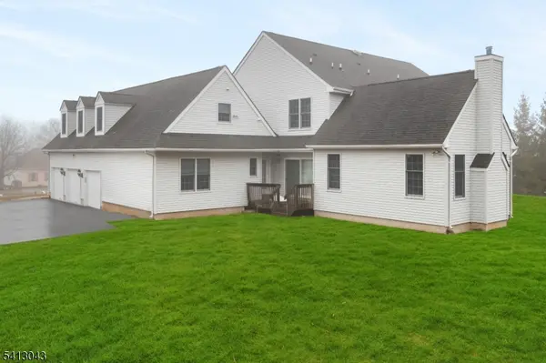 3 Manchur Ct, Raritan Twp., NJ 08822