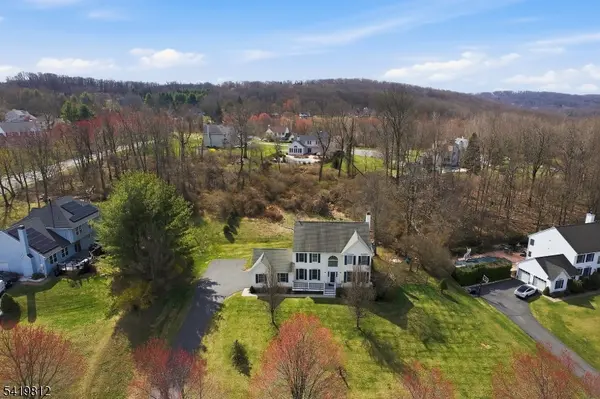 104 Hockenbury Dr, Glen Gardner Boro, NJ 08826