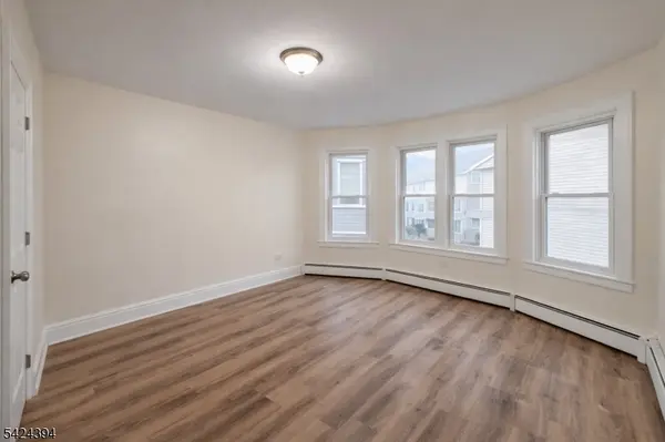 64 N 13Th St, Newark City, NJ 07107