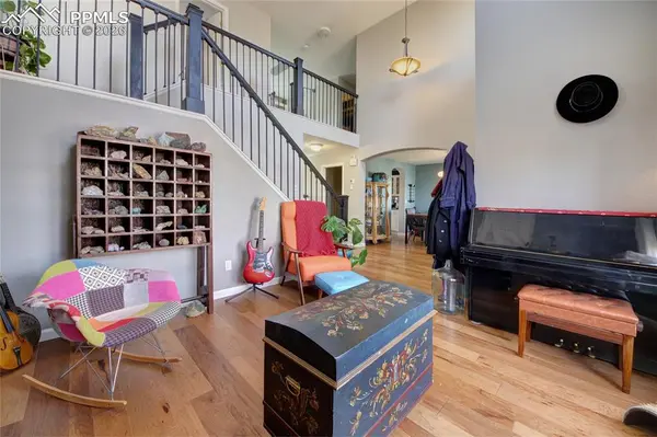 17220 Mountain Lake DR, Monument, CO 80132