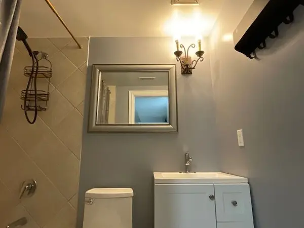 214 Clanton Park RD, Toronto C06, ON M3H 2G1