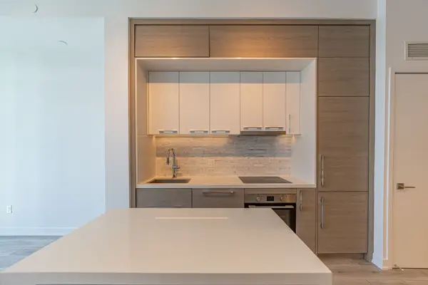 29 Green Trail CT #215, Toronto C15, ON M2K 1E3