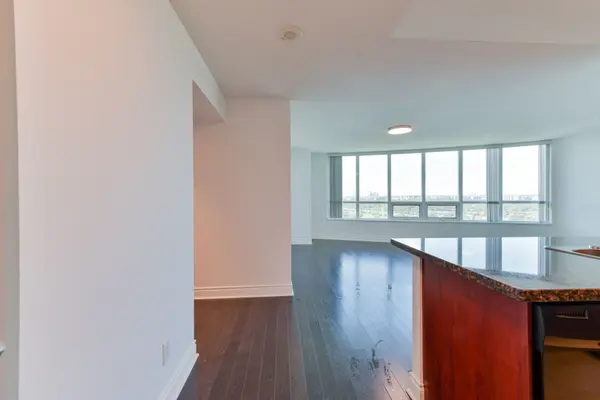 25 Greenview AVE #1919, Toronto C07, ON M2M 0A5