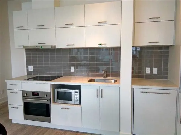 8081 Birchmount RD #801, Markham, ON L6G 0G5