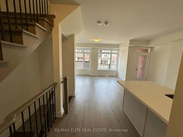 10 Griffith St ST, Aurora, ON L4G 4B1