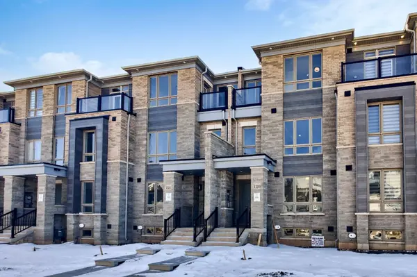 3320 Taha GDNS, Oakville, ON L6M 4K1