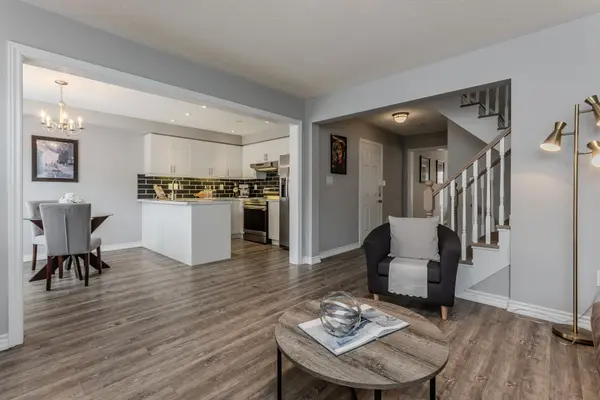 4077 Gunby CRES, Burlington, ON L7M 0A8