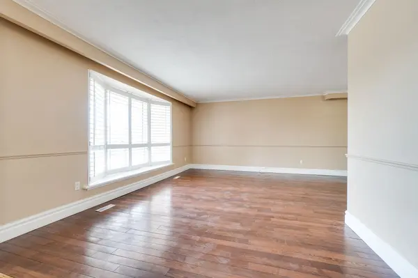 109 Rexway DR, Halton Hills, ON L7G 1R3