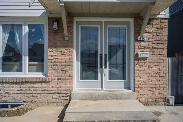 48 Traverston CT, Brampton, ON L6Z 1C9