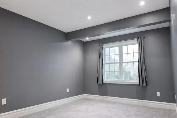 228 Pine Cove RD, Burlington, ON L7N 1W2