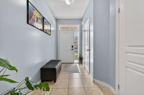 88 Highgate DR, Hamilton, ON L8J 0C2