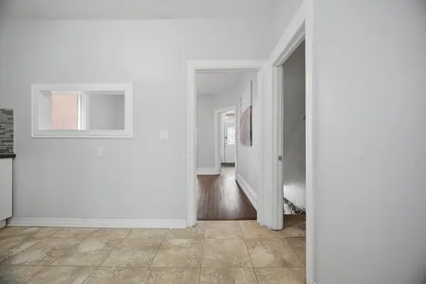 14 William ST, Hamilton, ON L8L 5T7