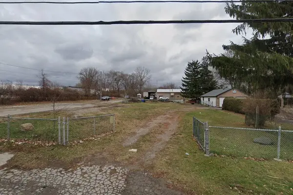 16 Clarke RD, London East, ON N5W 5W6