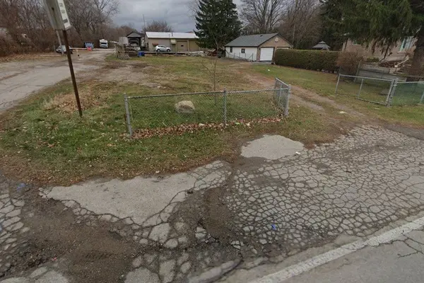 16 Clarke RD, London East, ON N5W 5W6