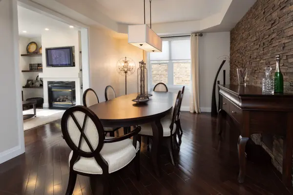 103 Glazebrook CRES, Cambridge, ON N1T 2H8