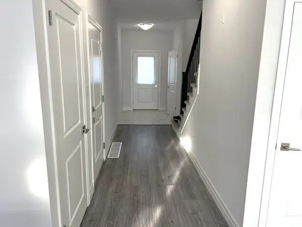 881 Edinburgh DR, Woodstock, ON N4T 0N6