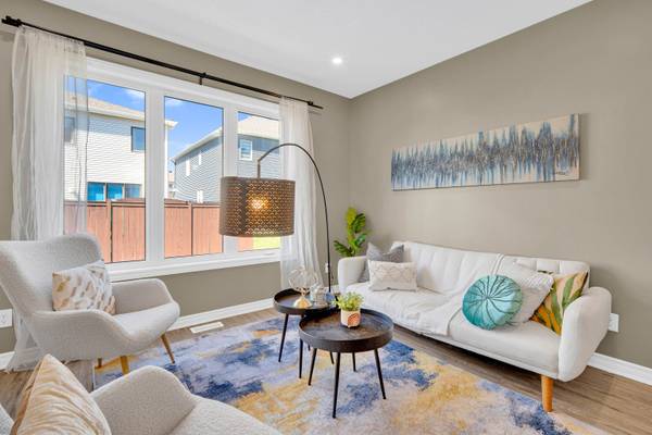 215 Merak WAY, Barrhaven, ON K2J 6N7