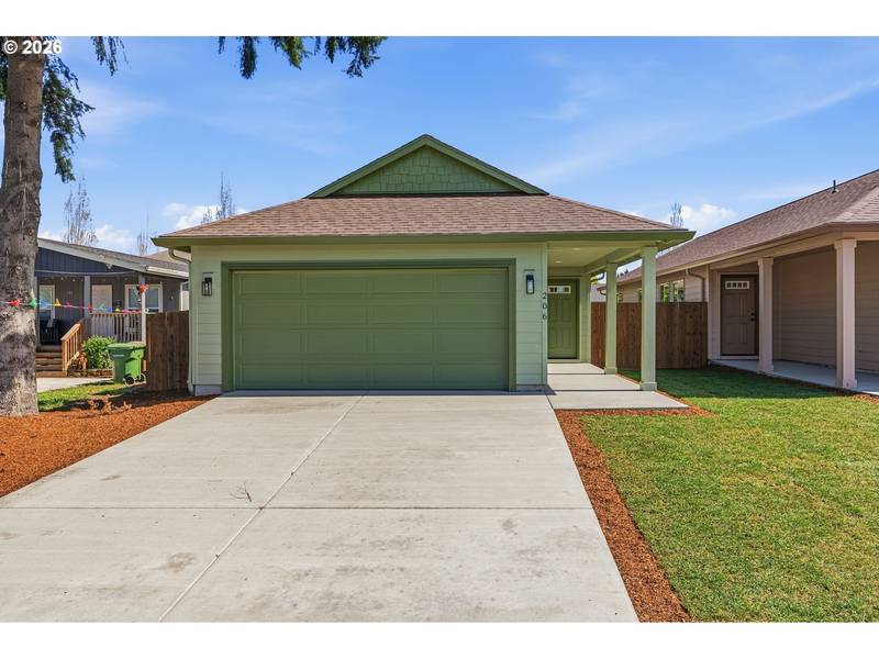 206 Douglas ST, Longview, WA 98632