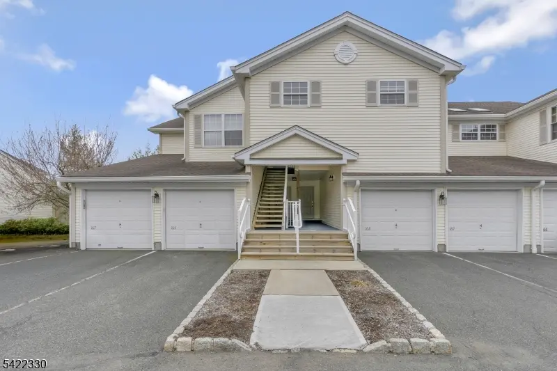 164 Potomac Dr, Bernards Twp., NJ 07920