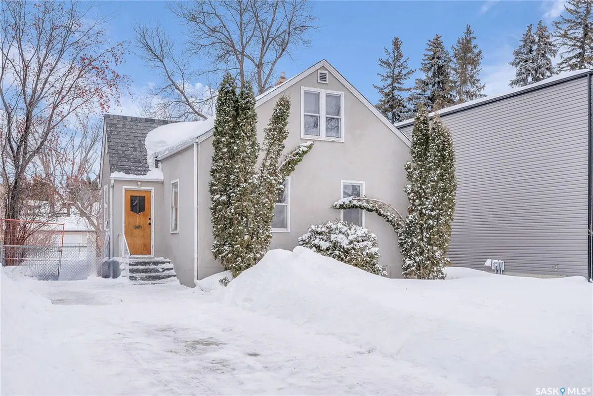 1115 9th STREET S, Saskatoon, SK S7H 0N4