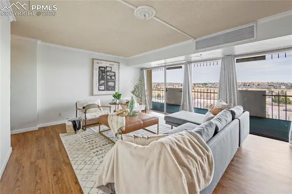 411 Lakewood CIR #A802, Colorado Springs, CO 80910