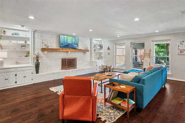 2705 Prairie Creek Court, Plano, TX 75075