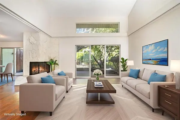 2945 Country Place Circle, Carrollton, TX 75006