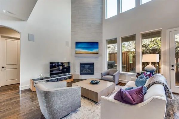 9444 Monteleon, Dallas, TX 75220