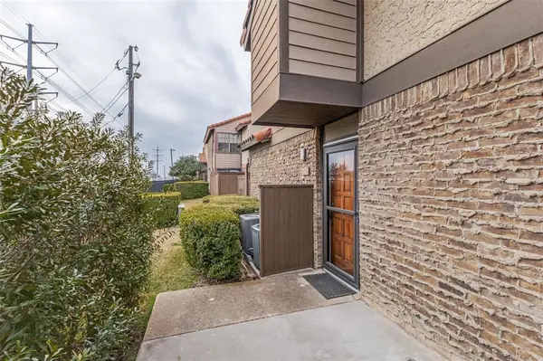 4800 Northway Drive #16 B, Dallas, TX 75206