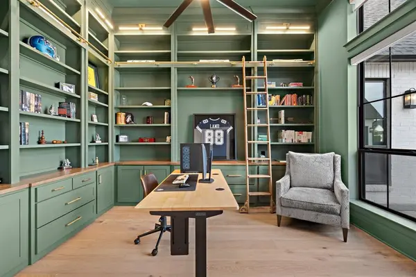 3017 Creek Meadow Lane, Northlake, TX 76226