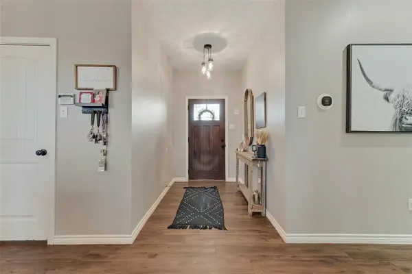 120 Horseshoe Lake Drive, Edgewood, TX 75117