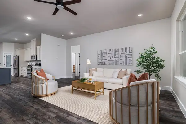 621 Oaklawn Drive, River Oaks, TX 76114