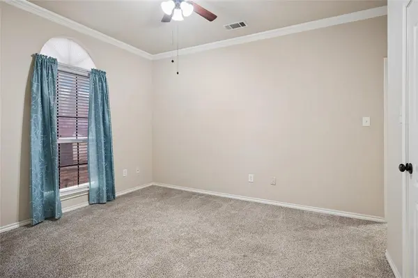 610 Everglade Drive, Mansfield, TX 76063