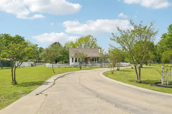 858 County Road 3101, Greenville, TX 75402