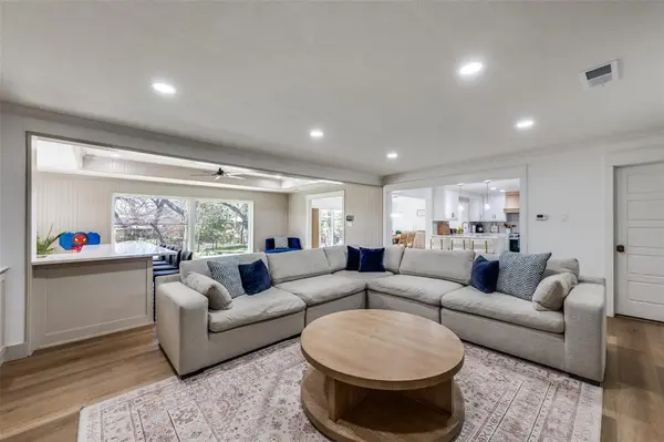 4316 Springbranch Drive, Benbrook, TX 76116