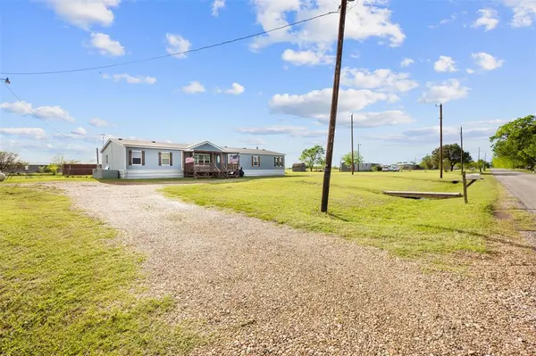 335 County Road 2100, Corsicana, TX 75110